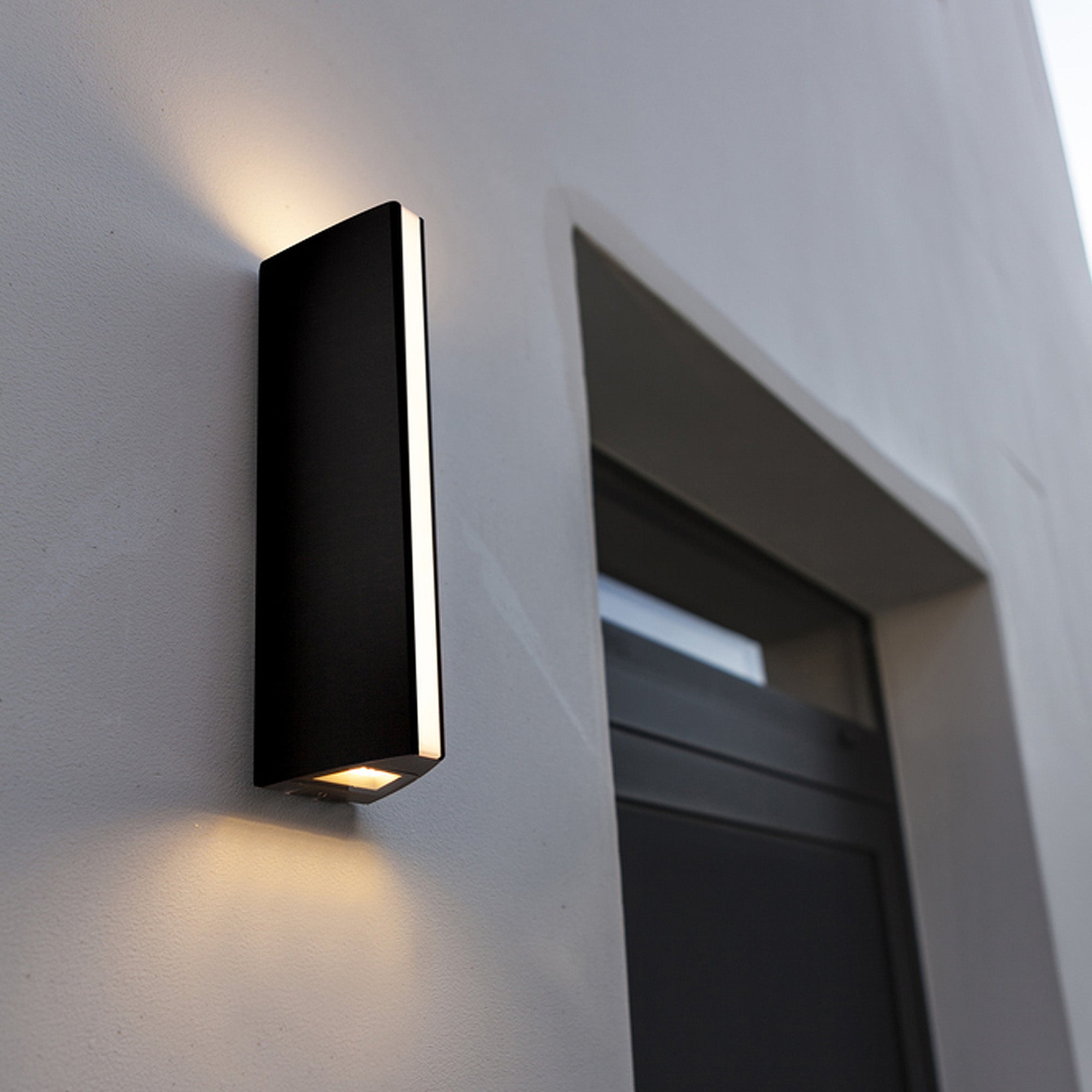 Outdoor contemporary deals wall lights